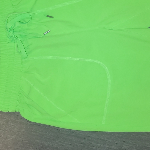 🩷TNA Neon Speed Jogger pants. Xs - Picture 4 of 10